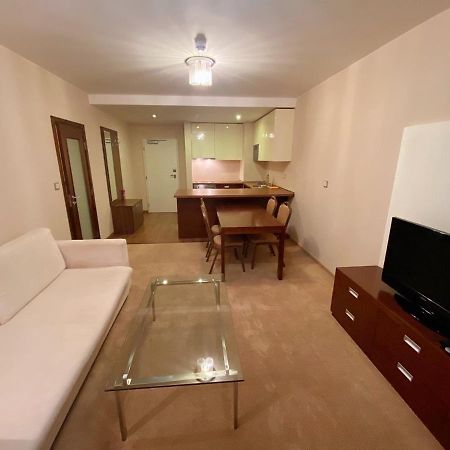 Golden Fish Apartmany Xia Пилзен Екстериор снимка