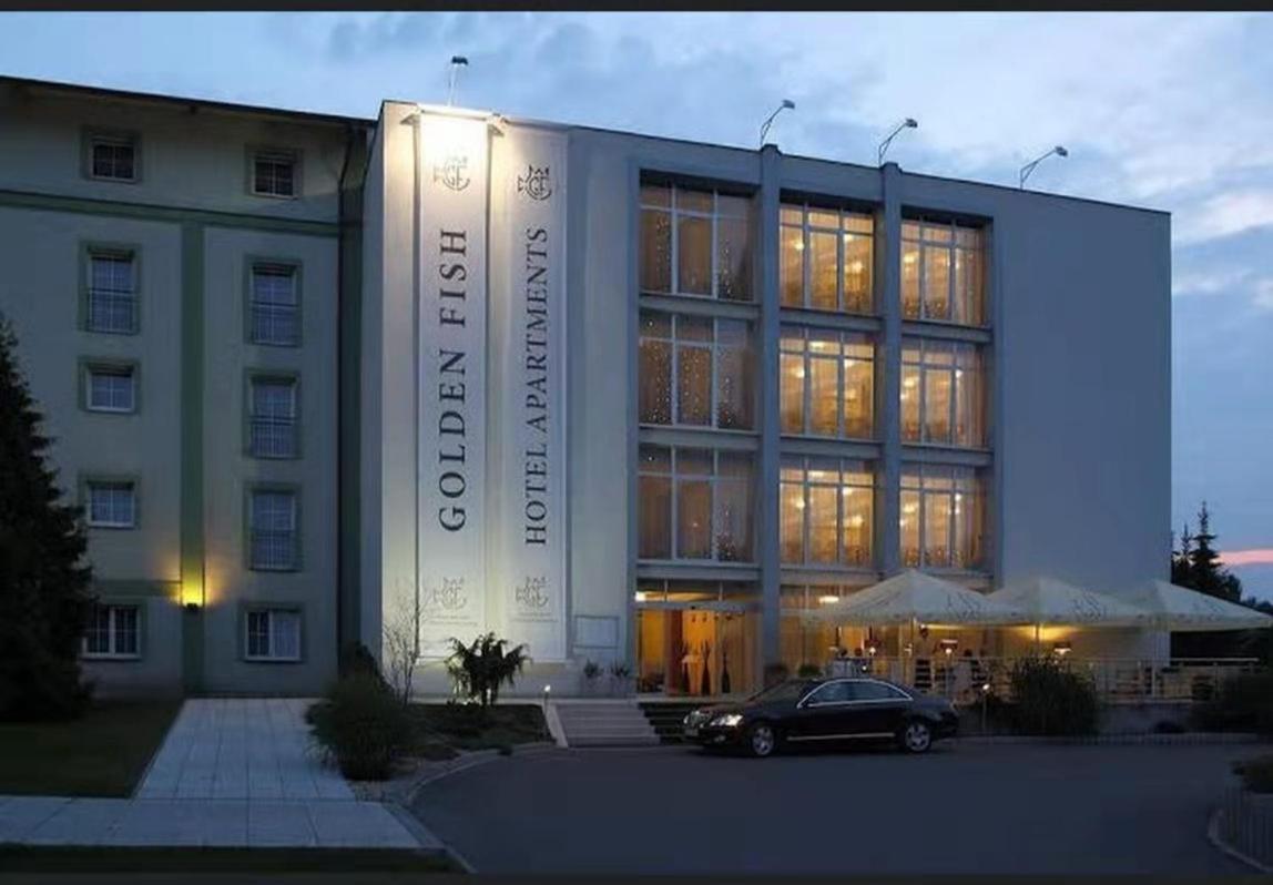 Golden Fish Apartmany Xia Пилзен Екстериор снимка