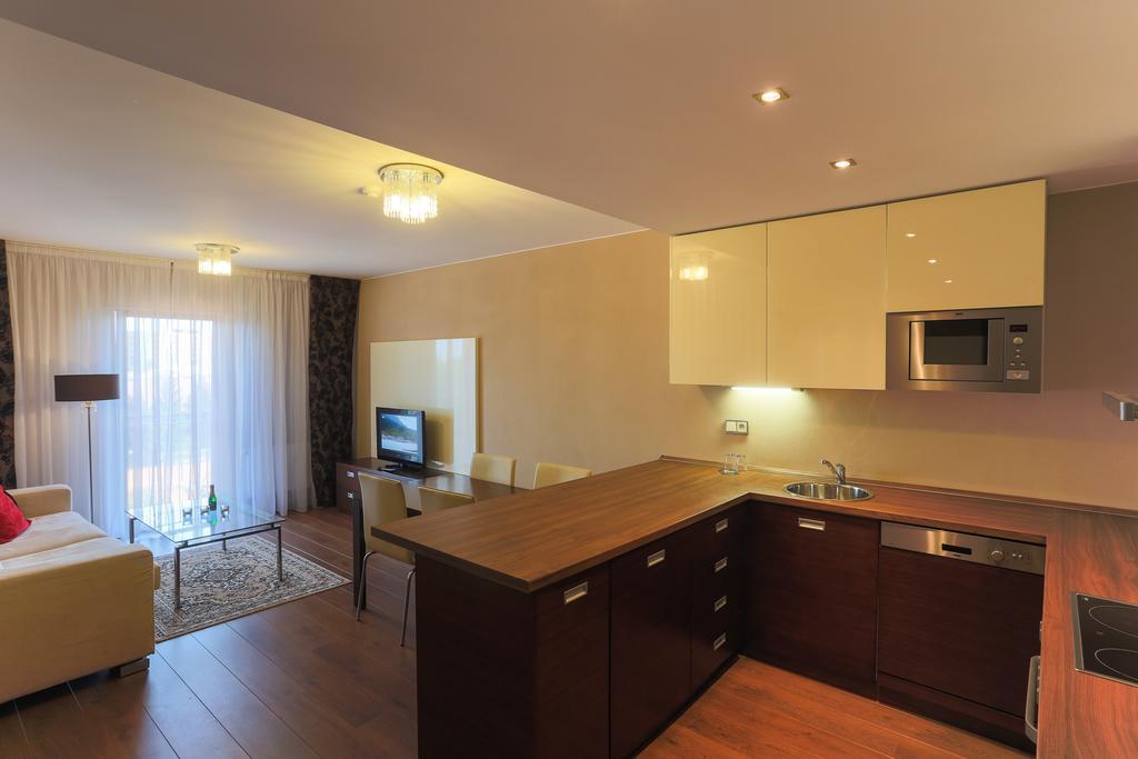 Golden Fish Apartmany Xia Пилзен Екстериор снимка