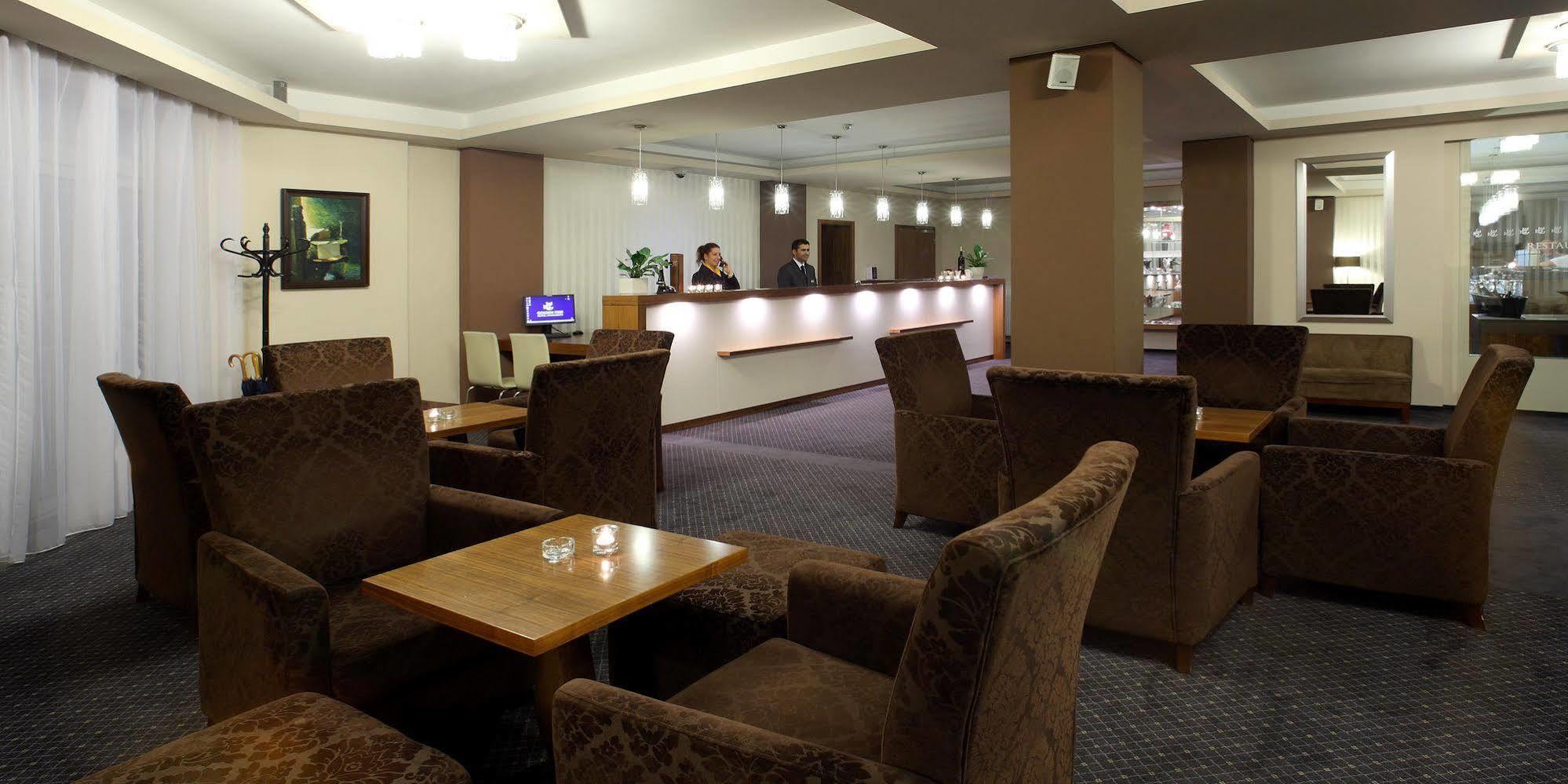 Golden Fish Apartmany Xia Пилзен Екстериор снимка